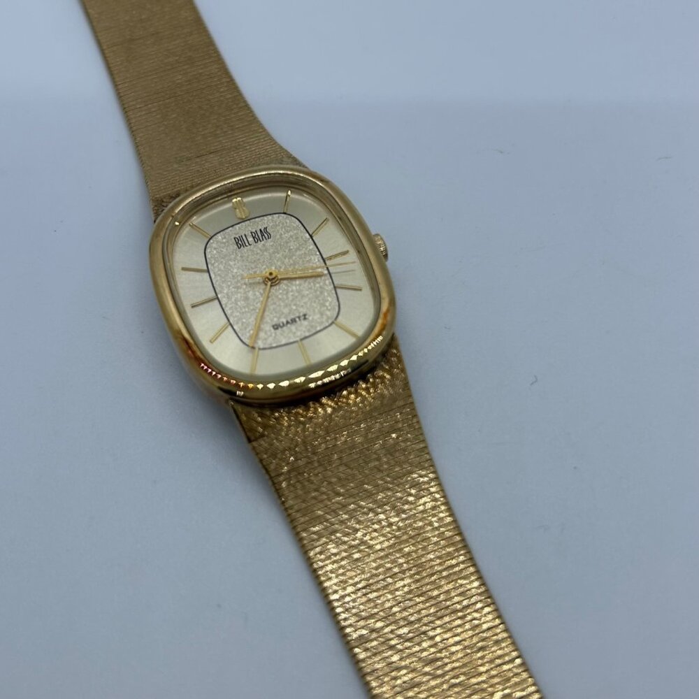 Bill Blass Vintage Quartz Watch Gold-ToneTextured Dial Retro 90s Working READ - Picture 7 of 16